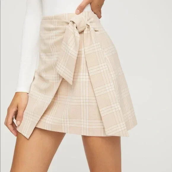 Wilfred Tie Front Skirt in Cream Plaid - Picture 2 of 7